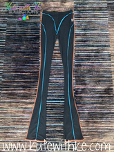 Load image into Gallery viewer, Don’t Miss A Good Thing Mesh Leggings
